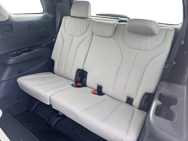 Used 2024 Hyundai Palisade Limited image 16