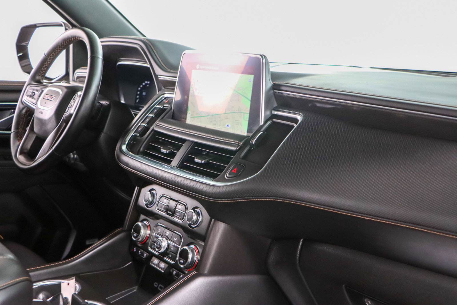 Used 2024 GMC Yukon AT4 w/ Max Trailering Package image 30