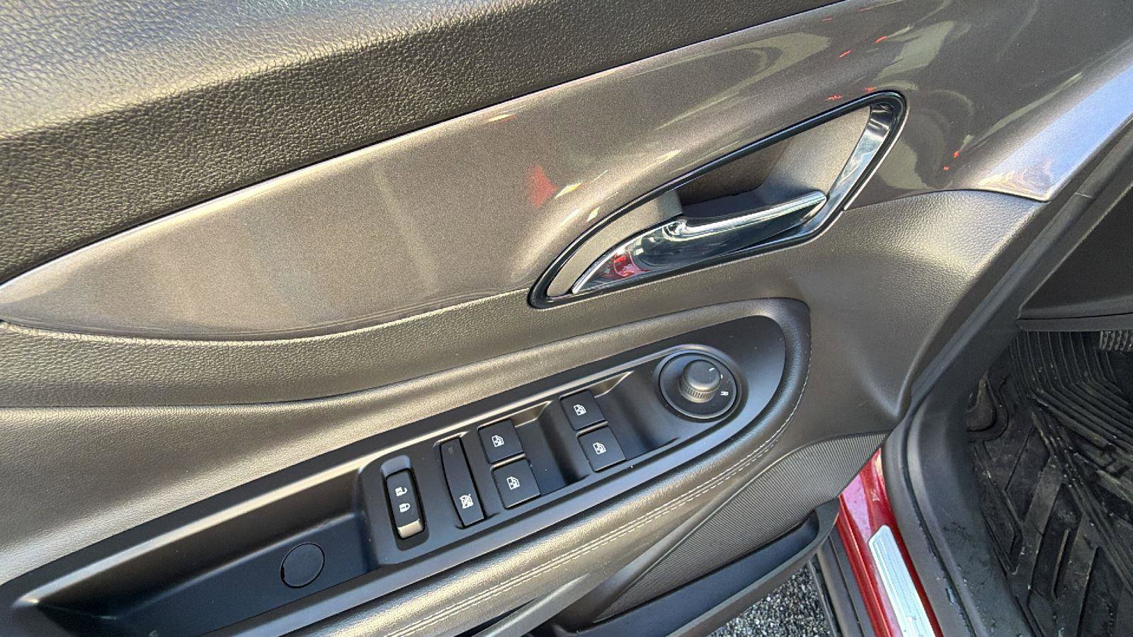 Used 2022 Buick Encore Preferred w/ Safety Package image 24