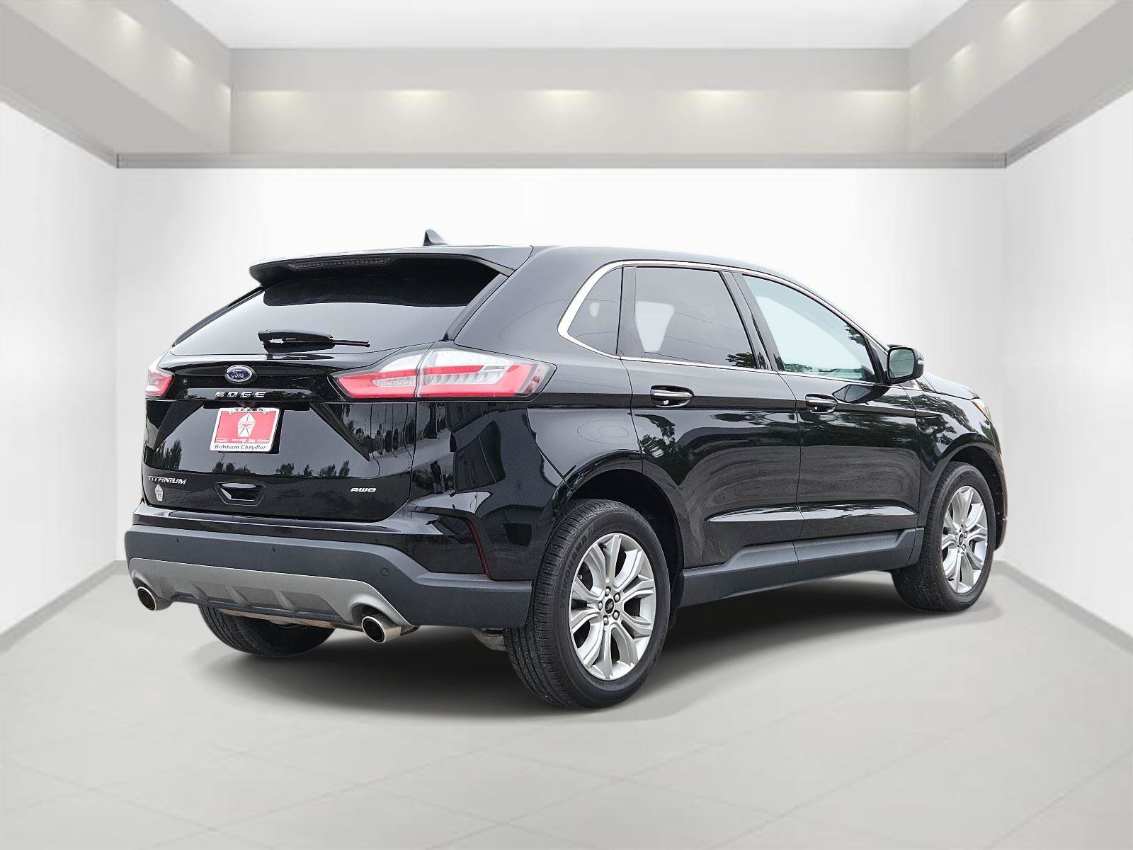 Used 2023 Ford Edge Titanium AWD/4WD image 4
