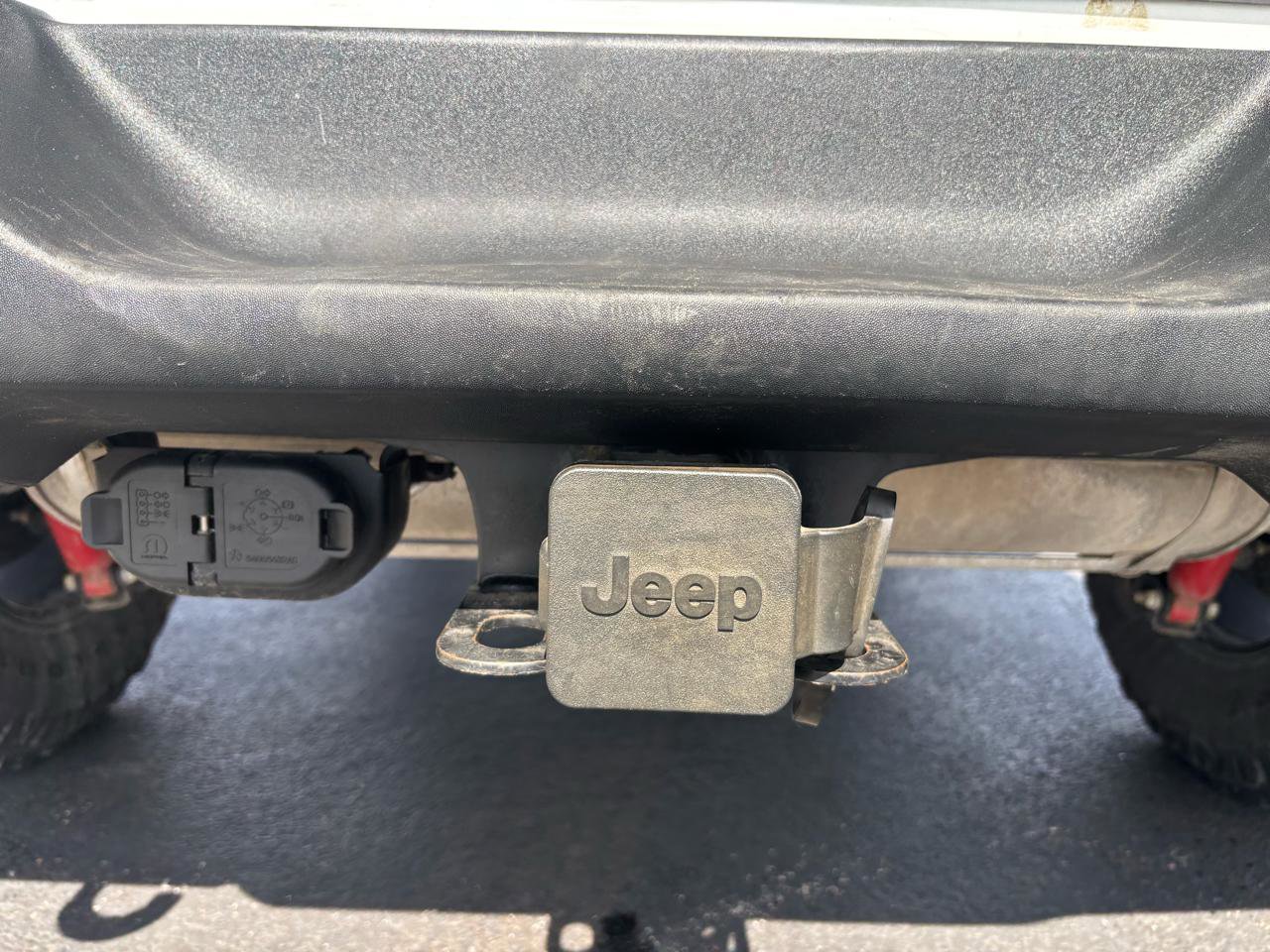 Used 2022 Jeep Wrangler Sport image 12