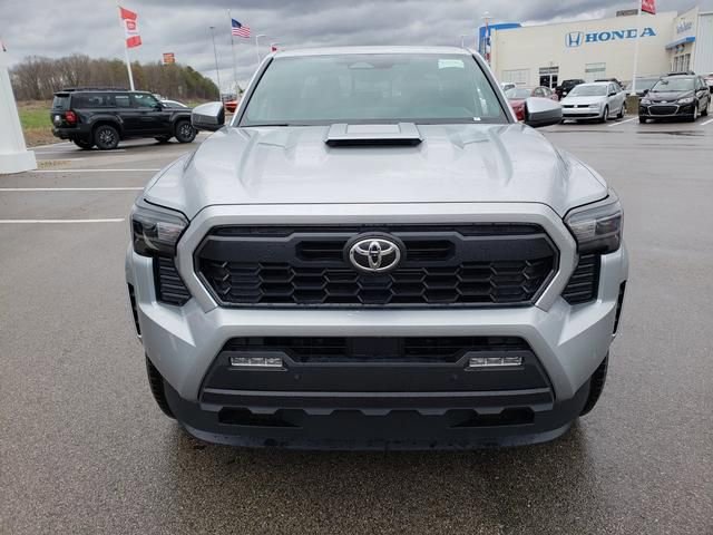 New 2025 Toyota Tacoma TRD Sport image 2