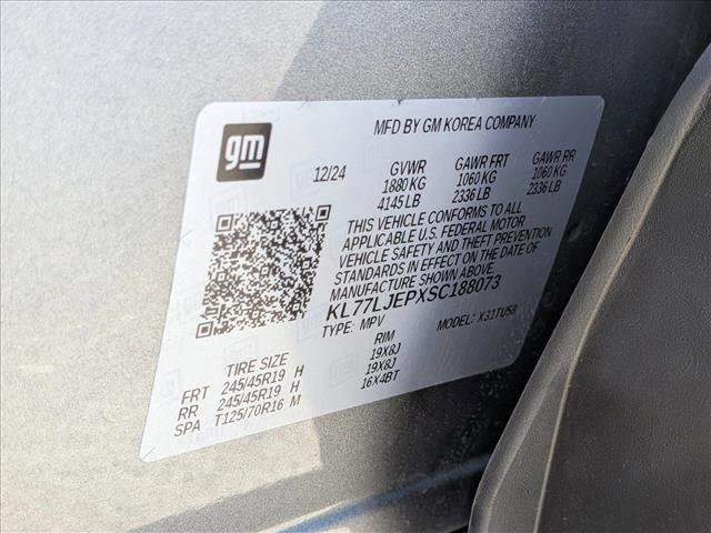 Used 2025 Chevrolet Trax RS w/ Driver Confidence Package image 24