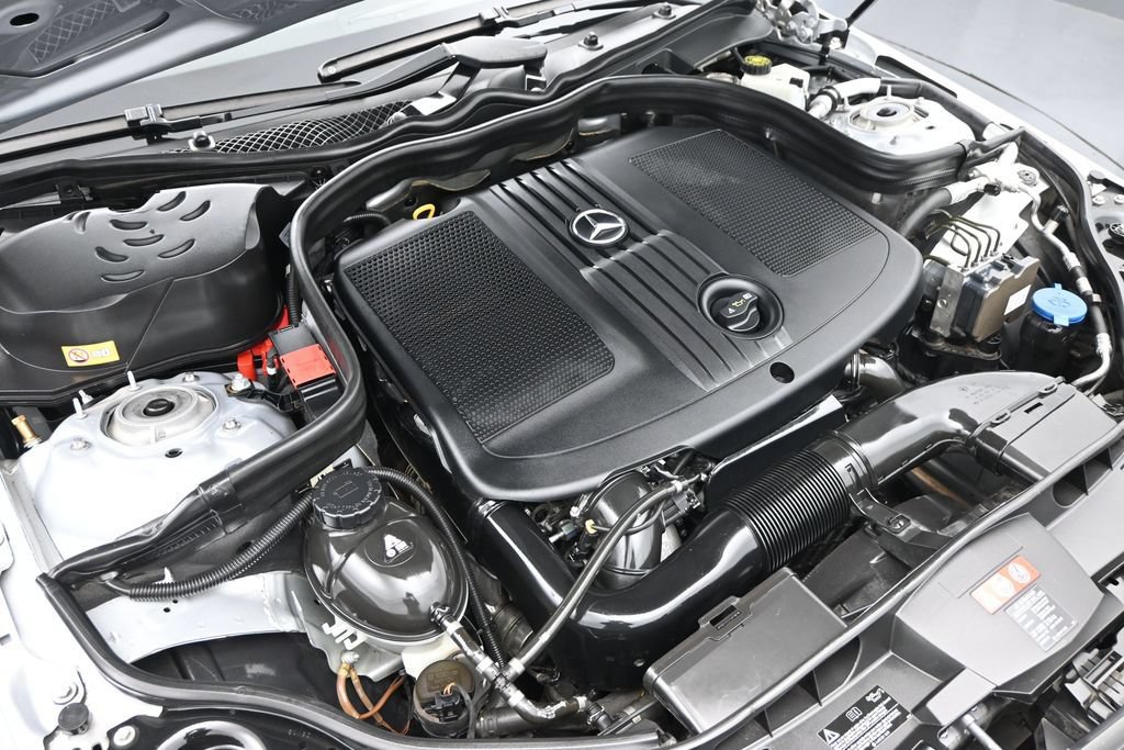 Used 2014 Mercedes-Benz E 250 BlueTEC Sedan image 30