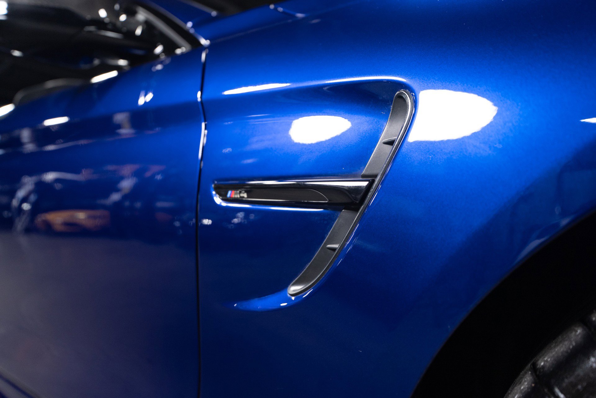 Used 2020 BMW M4 Convertible w/ Executive Package image 31