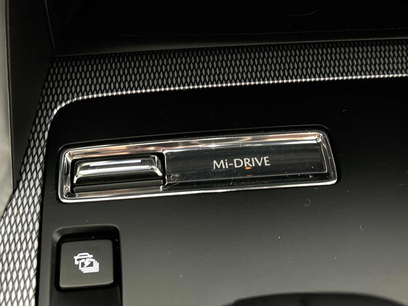 Used 2024 MAZDA CX-90 Plug-In Hybrid w/ Premium Plus image 28