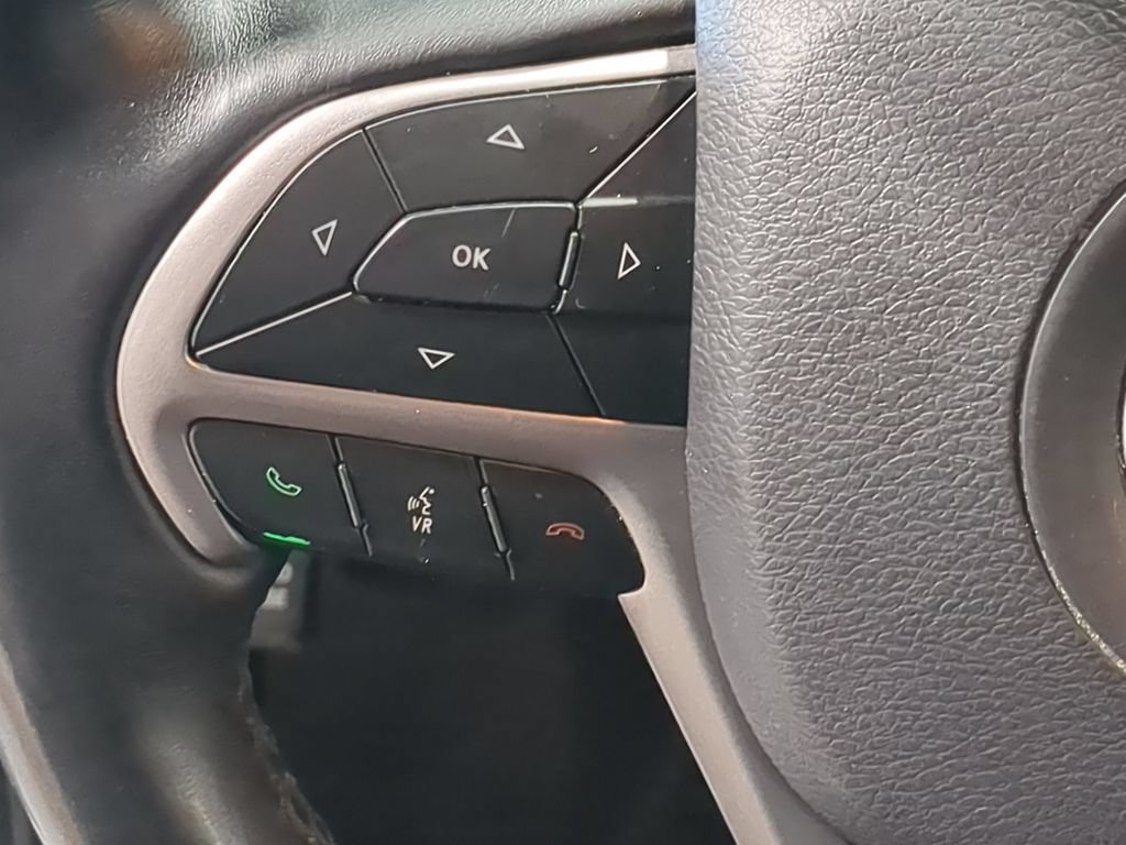 Used 2019 Jeep Grand Cherokee Limited AWD/4WD image 28