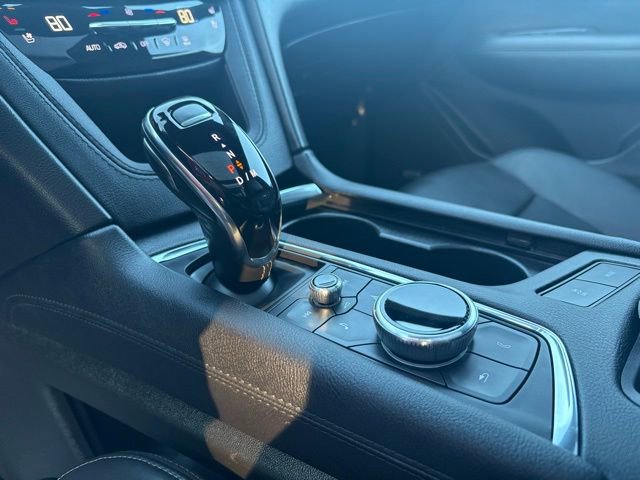 Used 2025 Cadillac XT6 Sport image 32