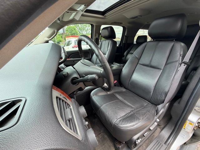 Used 2012 Chevrolet Suburban LT w/ All-Star Edition AWD/4WD image 10