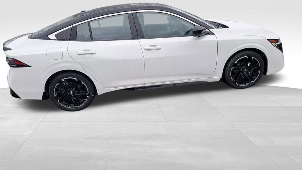 New 2026 Nissan Sentra SR w/ SR Premium Package image 14