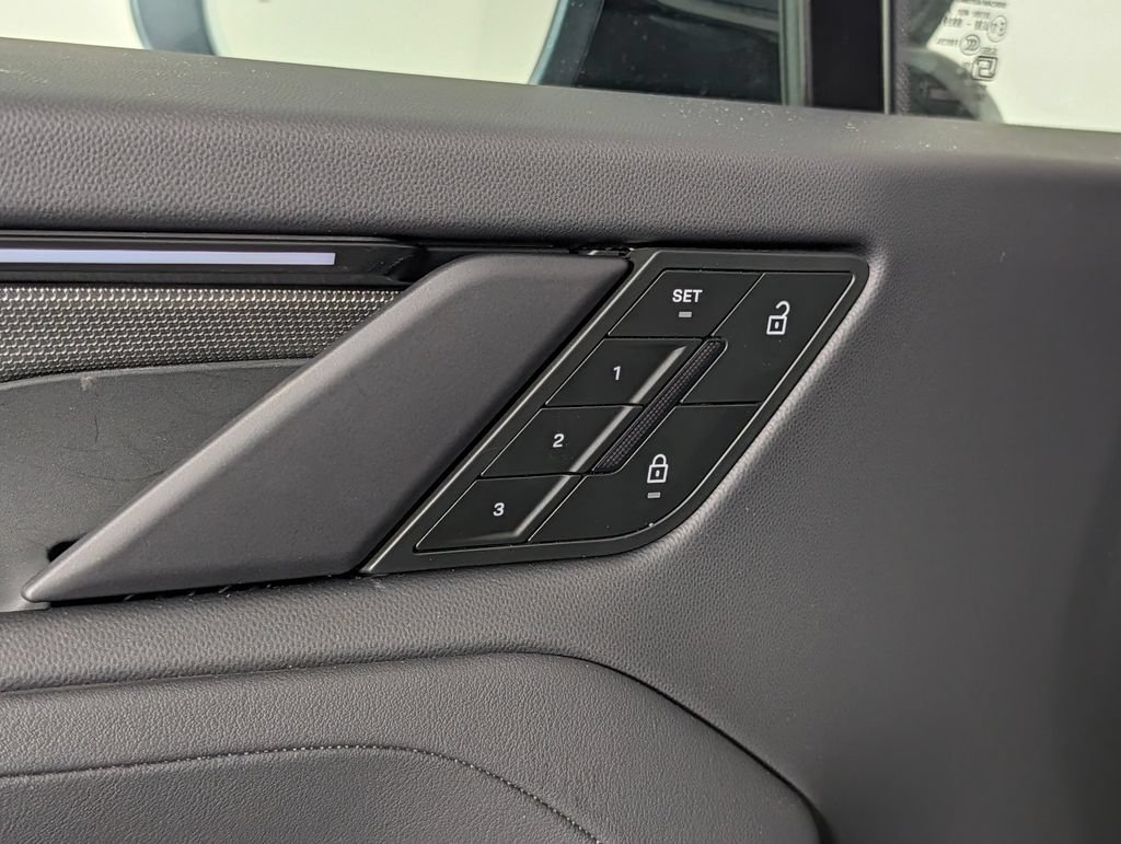 New 2026 Porsche Cayenne S AWD/4WD image 27