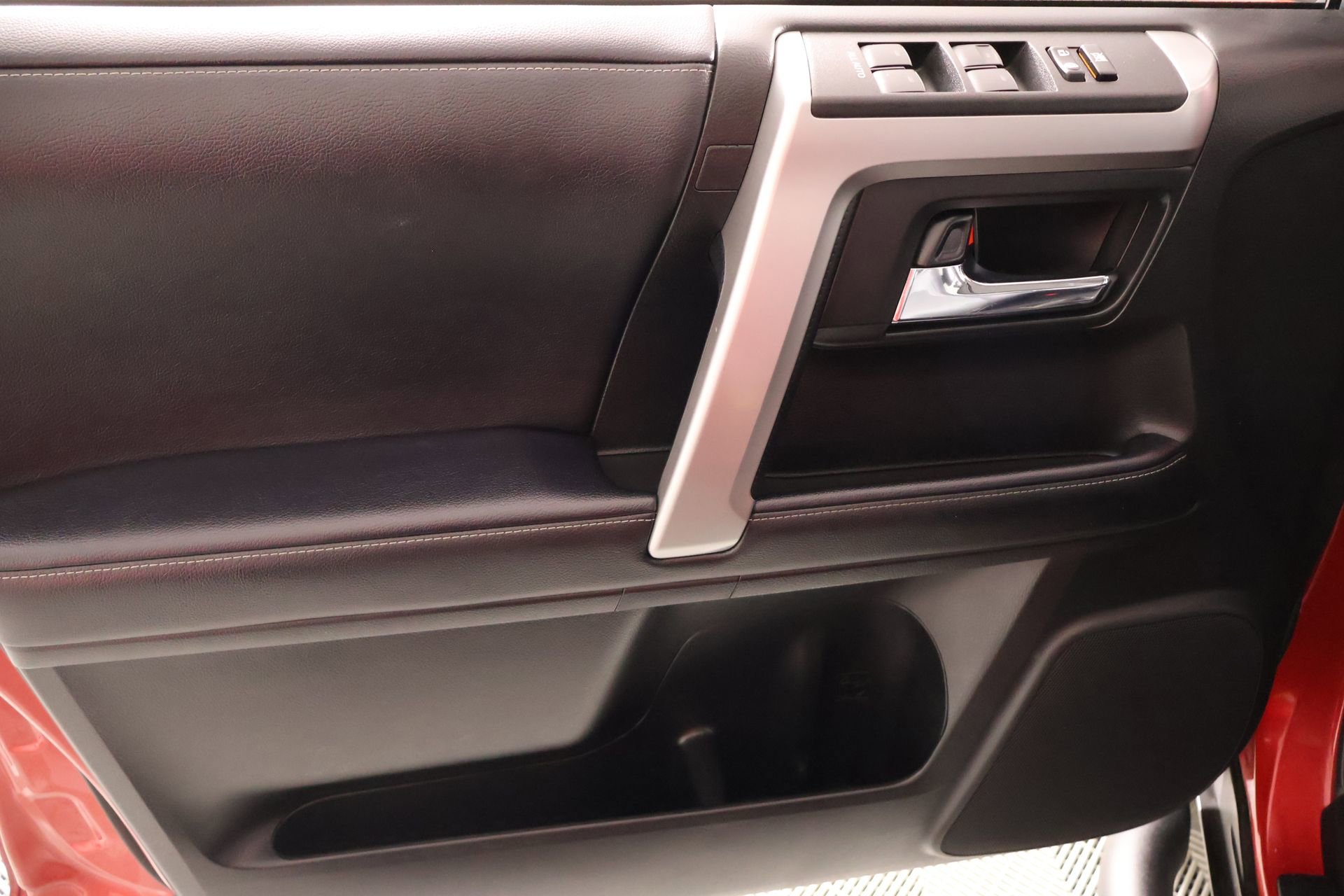 Used 2023 Toyota 4Runner SR5 Premium w/ Moonroof Package AWD/4WD image 19