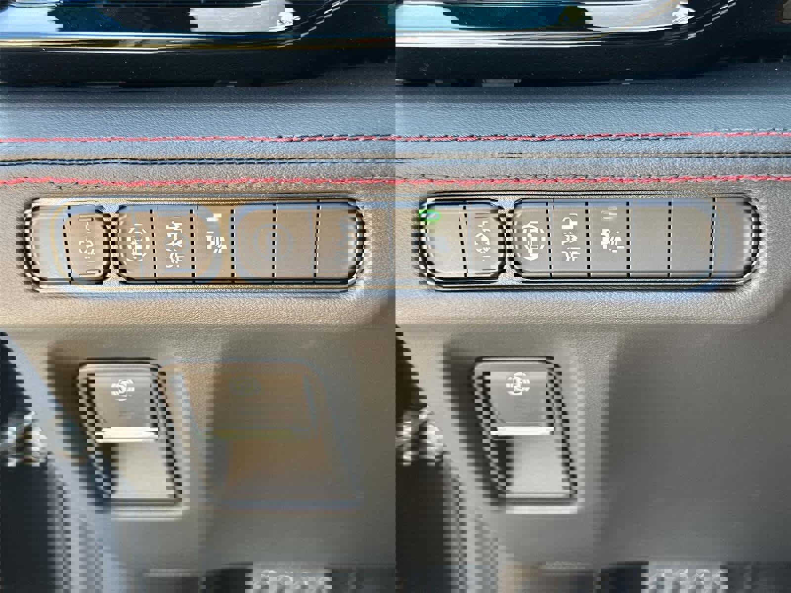 Used 2025 Acura MDX A-Spec image 29