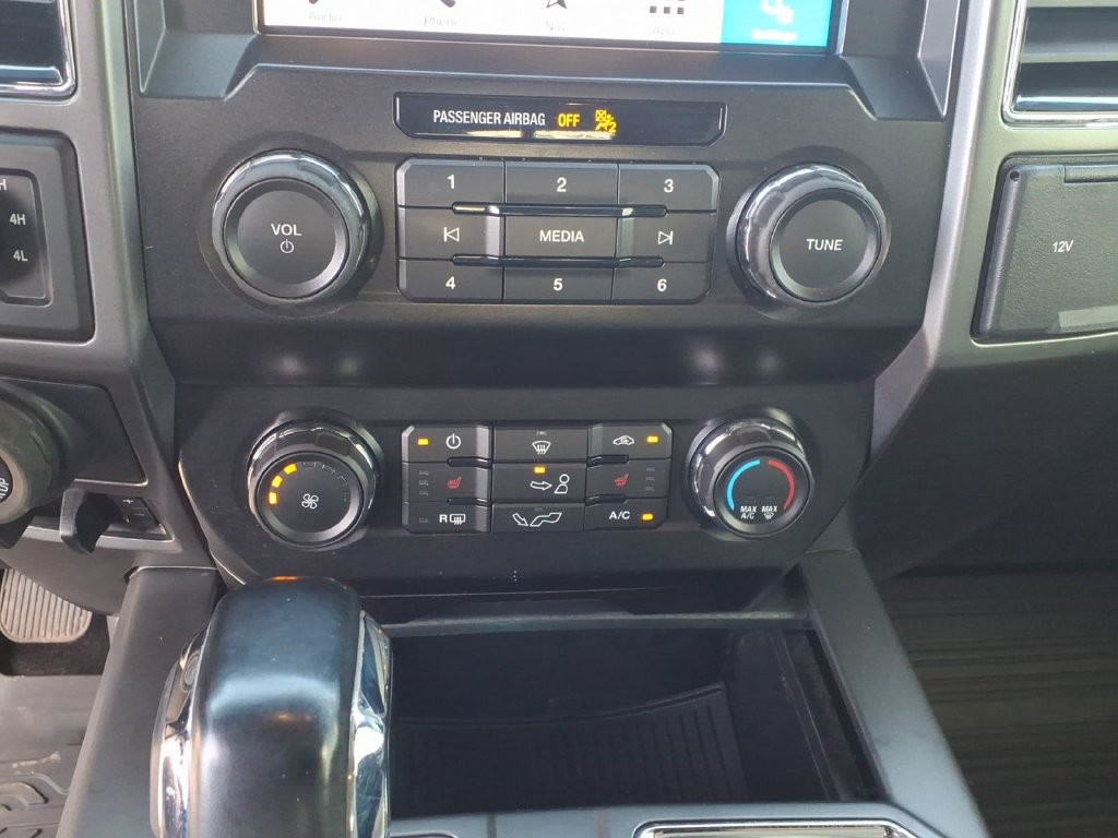 Used 2019 Ford F150 XLT w/ Equipment Group 302A Luxury AWD/4WD image 26
