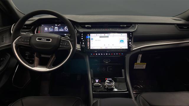 New 2026 Jeep Grand Cherokee Limited AWD/4WD image 11