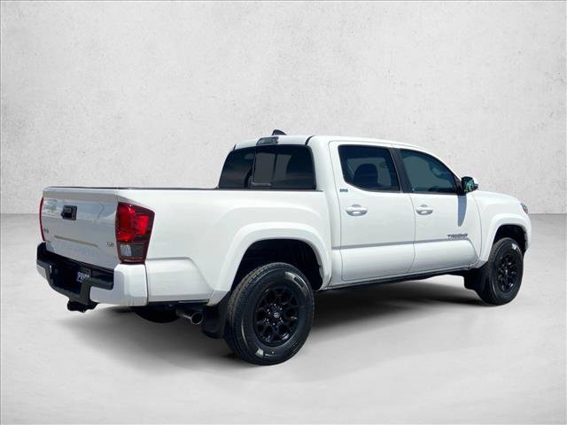 Used 2022 Toyota Tacoma SR5 w/ Technology Package AWD/4WD image 5