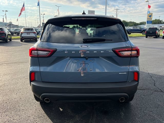 Certified 2025 Ford Escape ST-Line w/ Tech Pack #1 AWD/4WD image 6