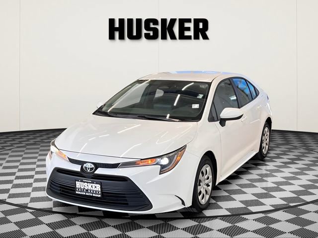 Used 2024 Toyota Corolla LE image 4