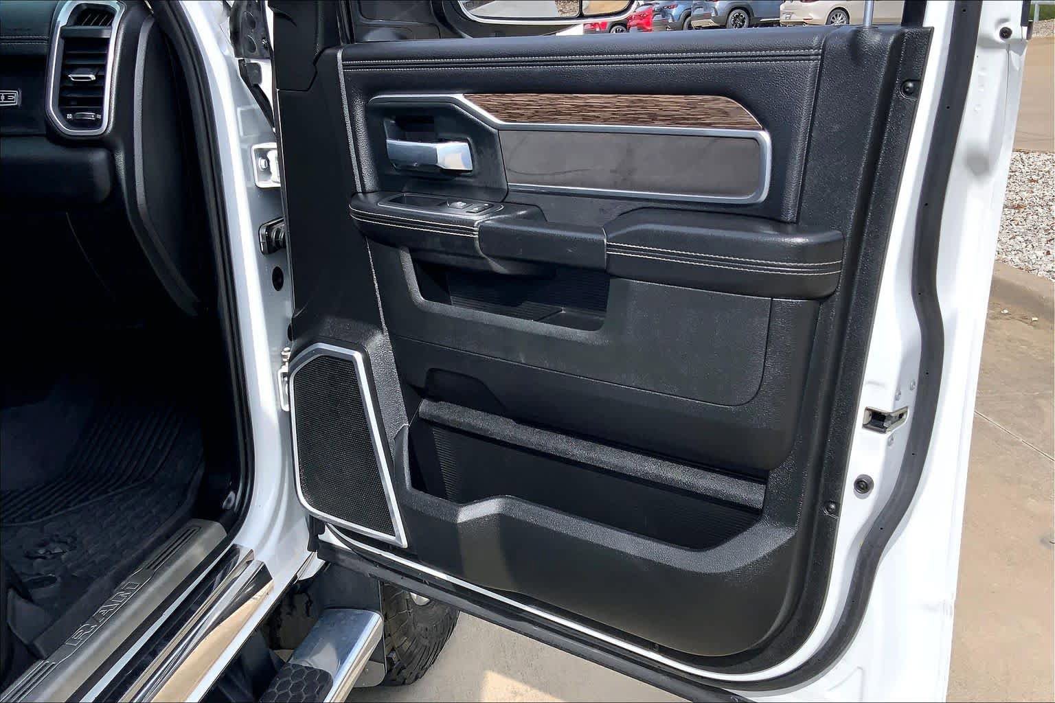 Used 2020 RAM 3500 Laramie image 23