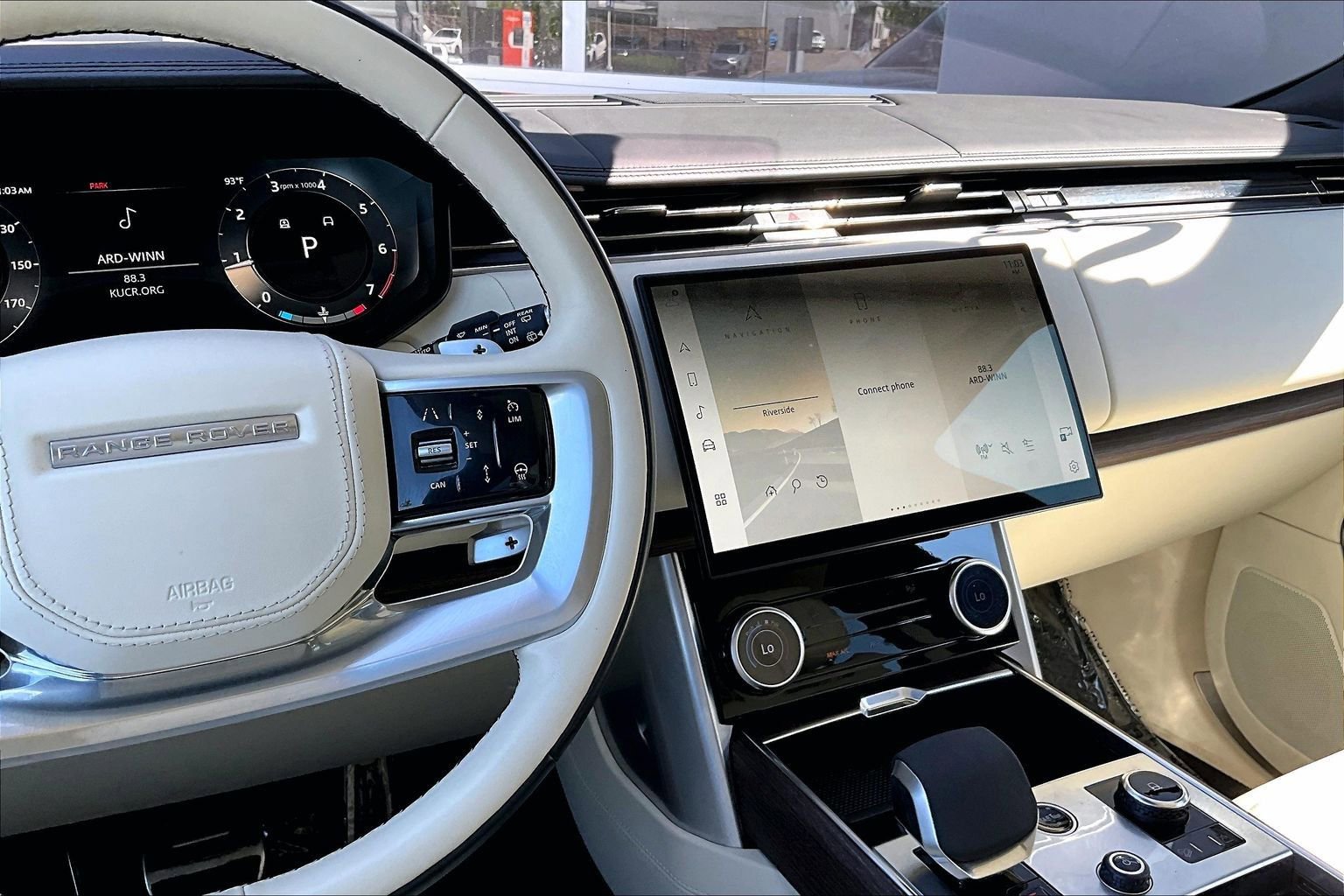 Certified 2023 Land Rover Range Rover SE AWD/4WD image 6