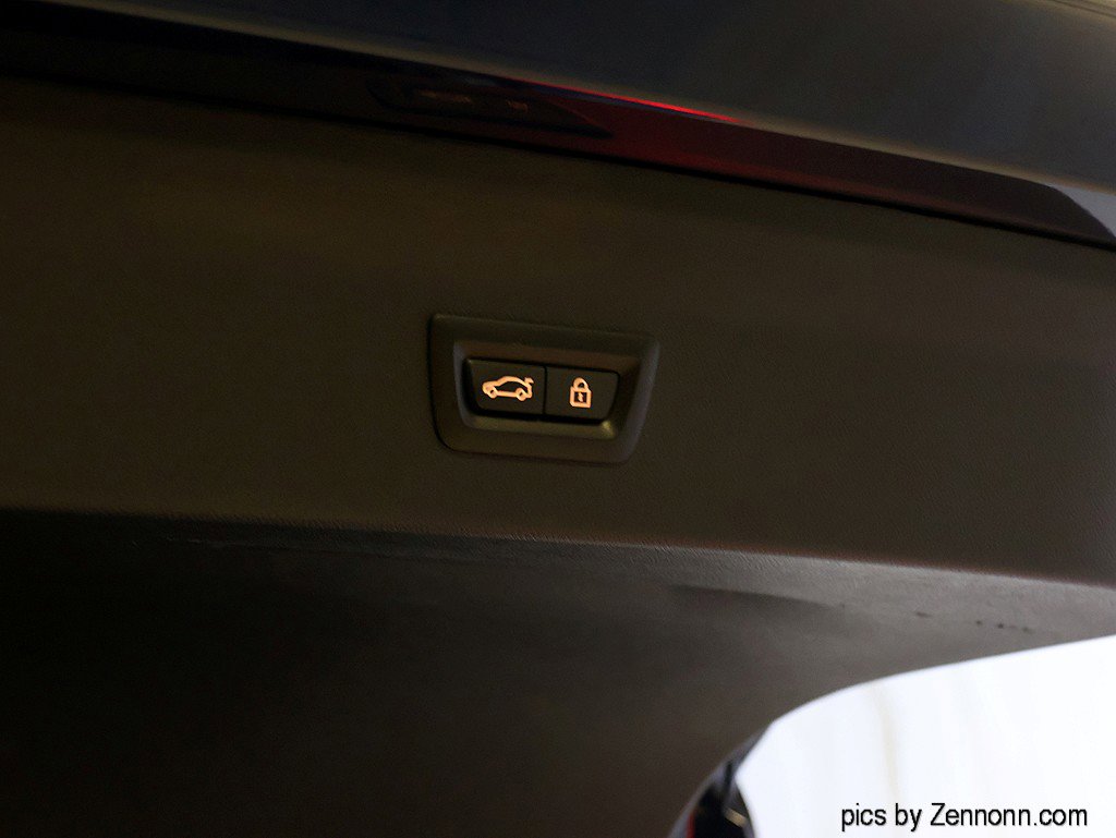 Certified 2023 BMW X4 M40i w/ Premium Package image 31