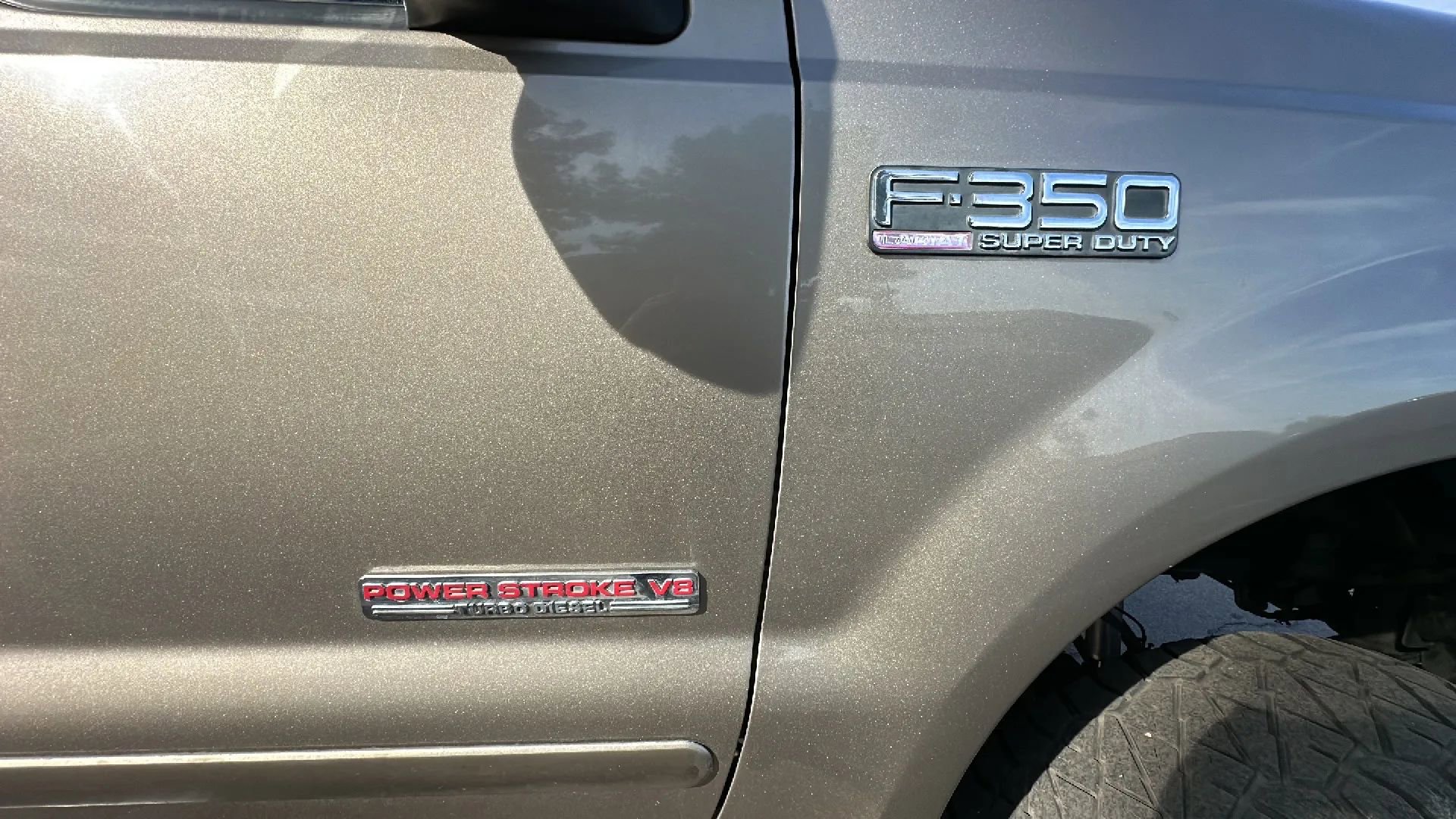 Used 2004 Ford F350 Lariat AWD/4WD image 6