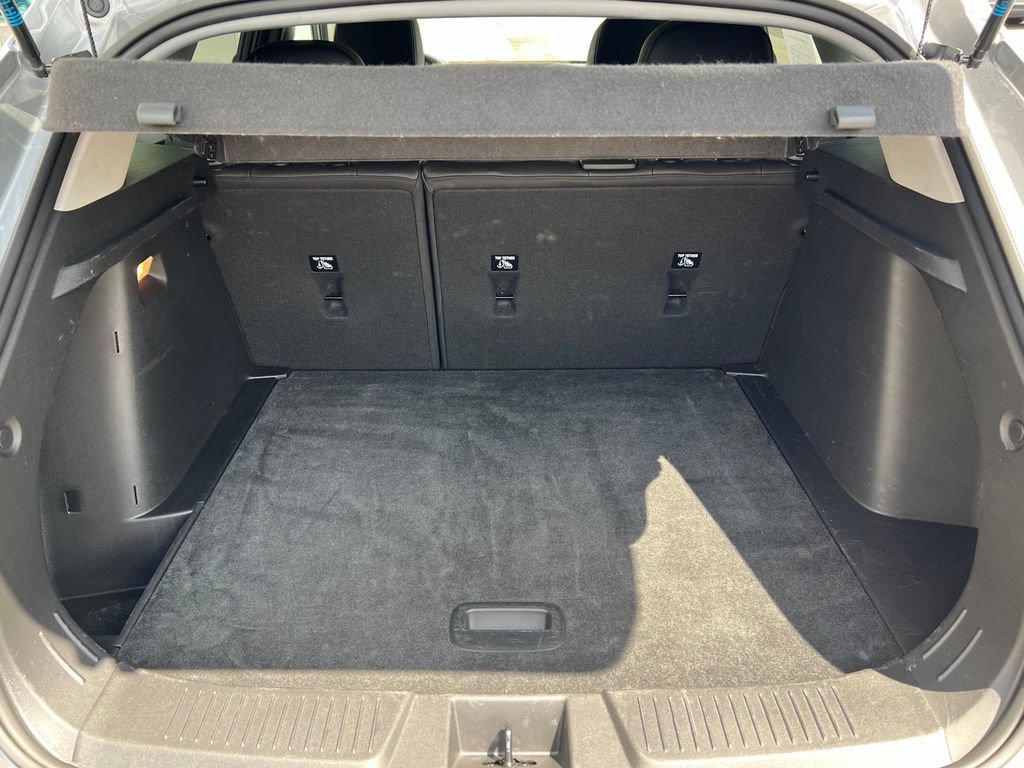 Used 2025 Chevrolet Trax LT FWD image 22