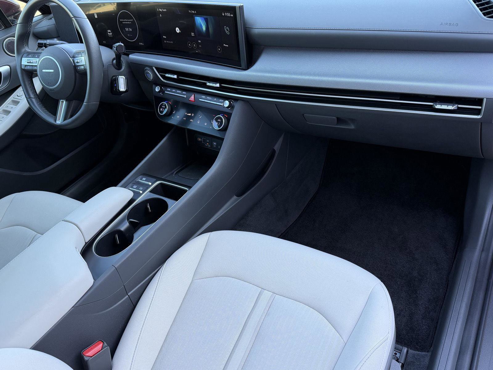 Certified 2024 Hyundai Sonata SEL w/ Convenience Package image 25