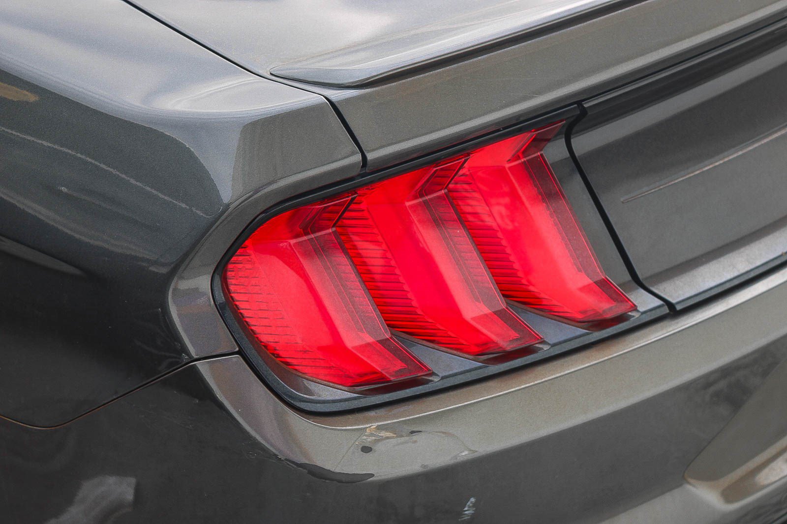 Used 2020 Ford Mustang Premium RWD image 11