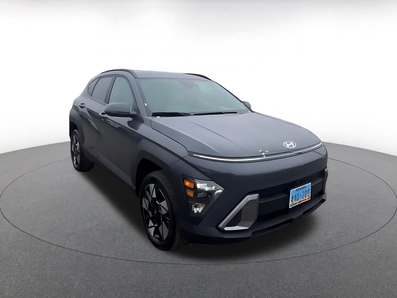 Used 2025 Hyundai Kona SEL image 3