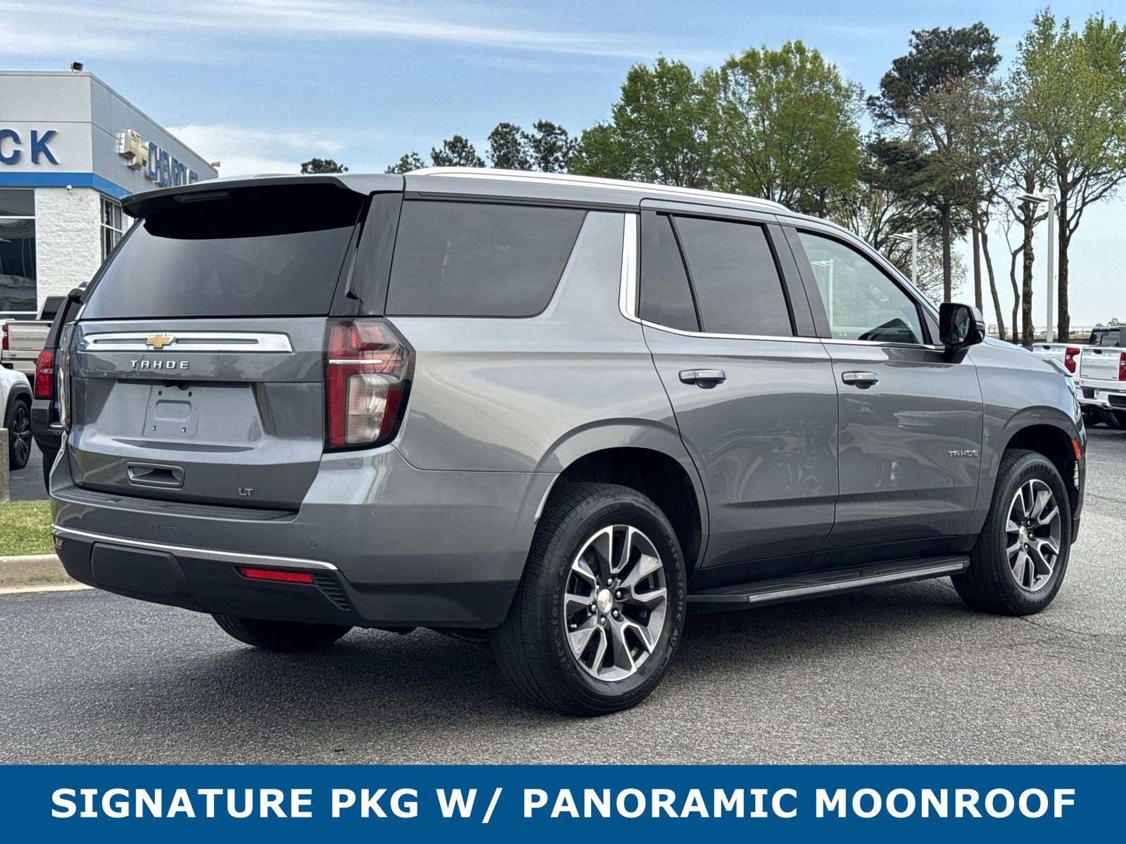 Used 2021 Chevrolet Tahoe LT w/ LT Signature Package AWD/4WD image 10