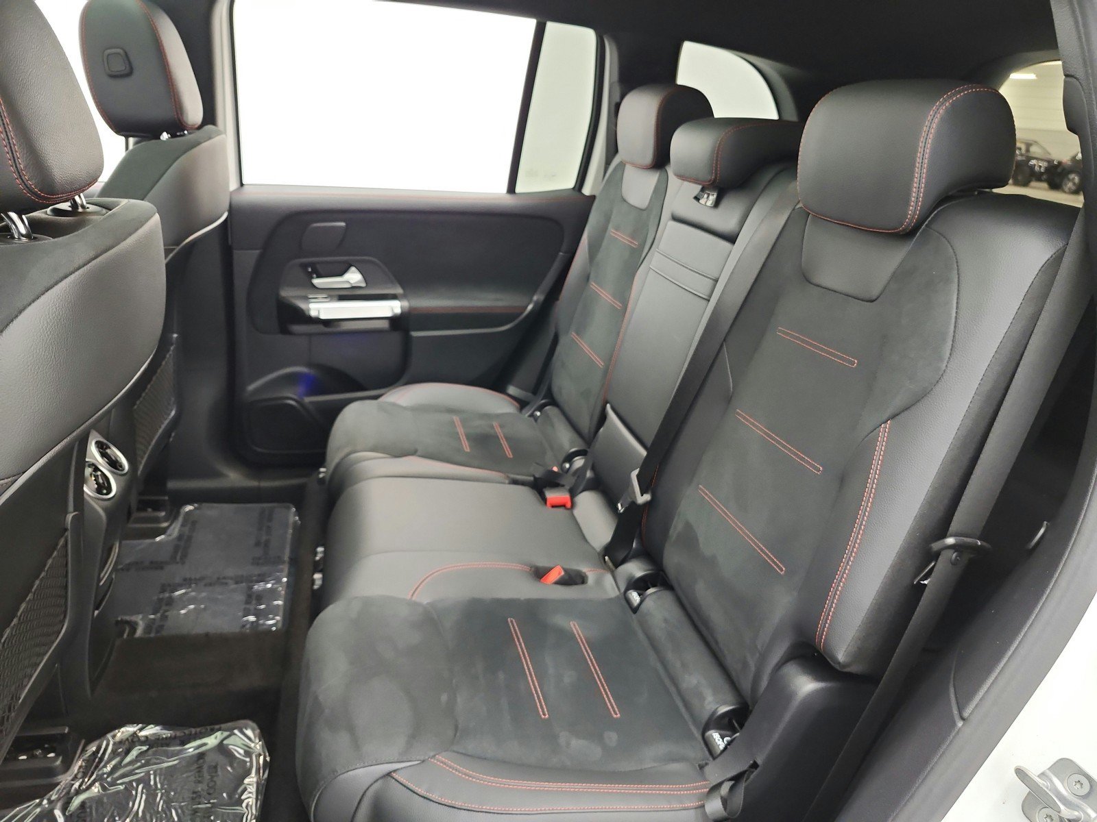 Used 2023 Mercedes-Benz EQB 350 4MATIC SUV image 21