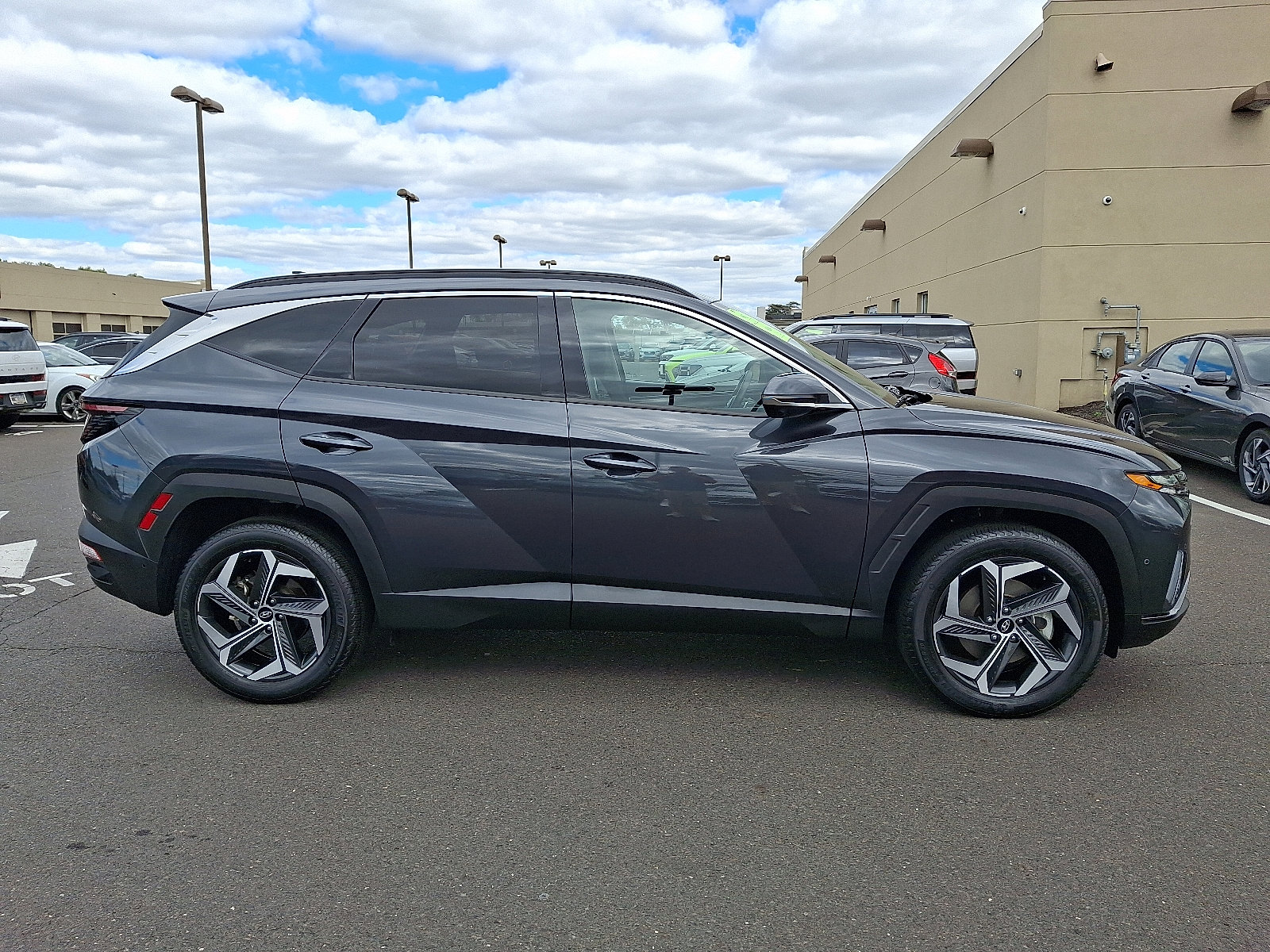 Certified 2022 Hyundai Tucson Limited image 7