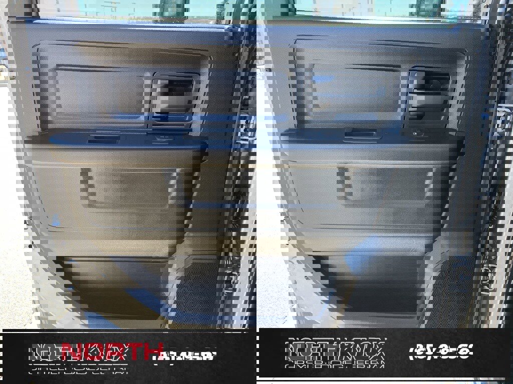 Used 2024 RAM 3500 Tradesman w/ Chrome Appearance Group image 15