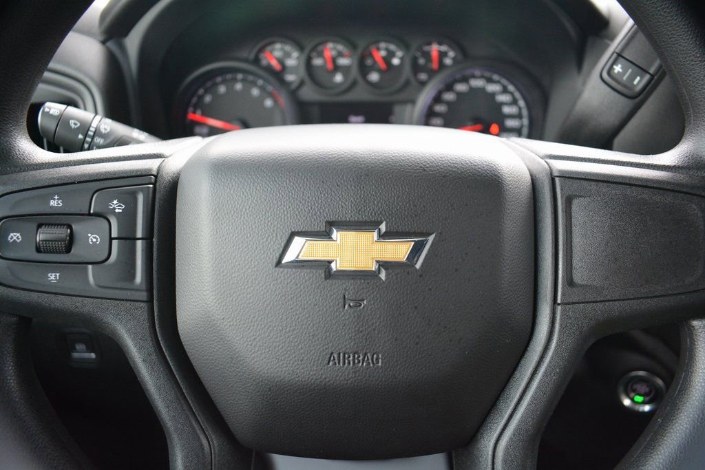 Used 2023 Chevrolet Silverado 1500 Custom image 11