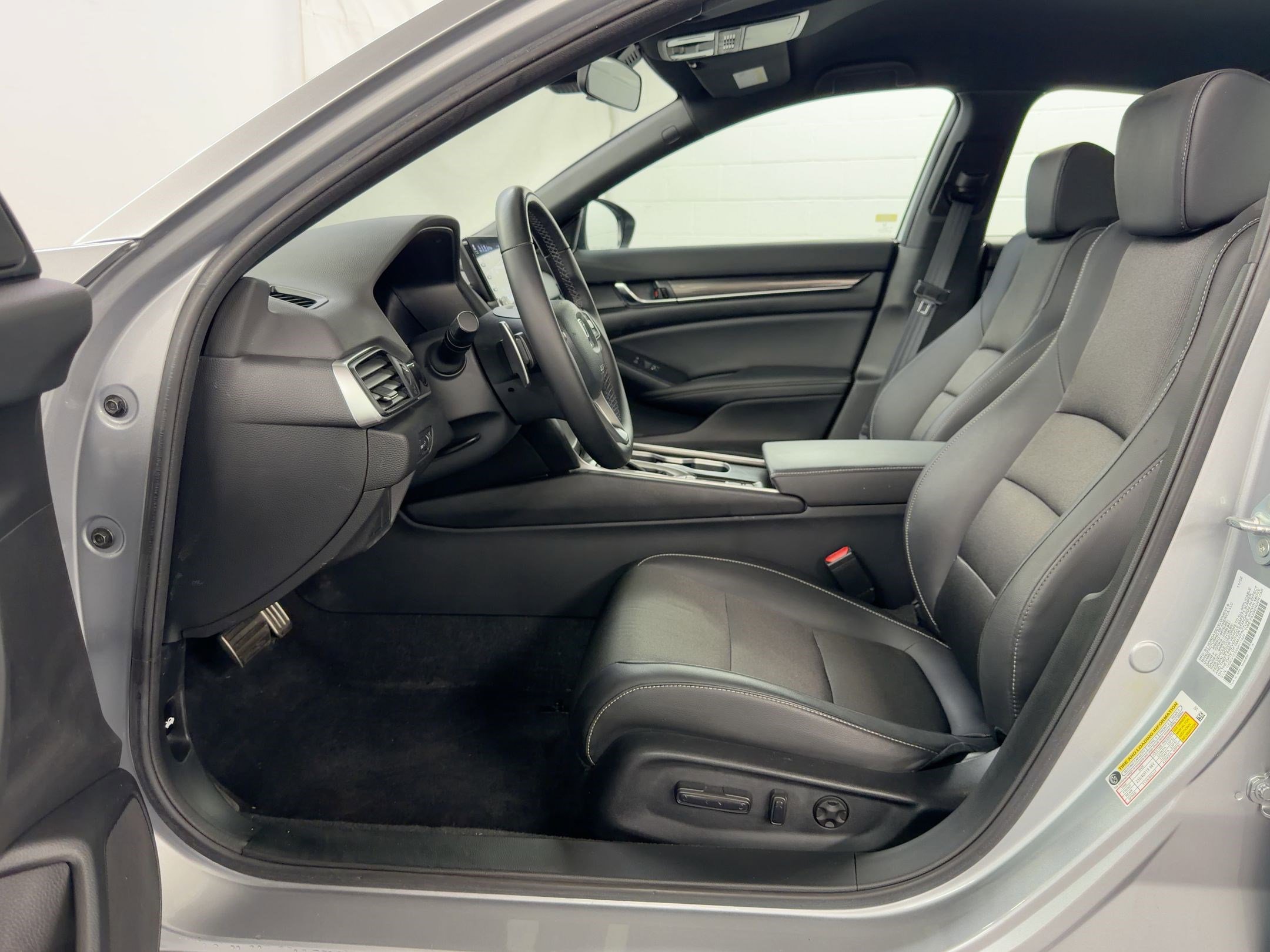 Certified 2022 Honda Accord Sport image 5