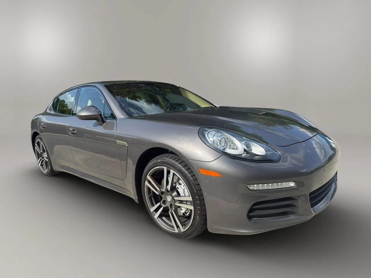 Used 2016 Porsche Panamera Edition w/ Premium Package Plus RWD image 7