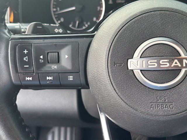 Used 2022 Nissan Pathfinder SL AWD/4WD image 34
