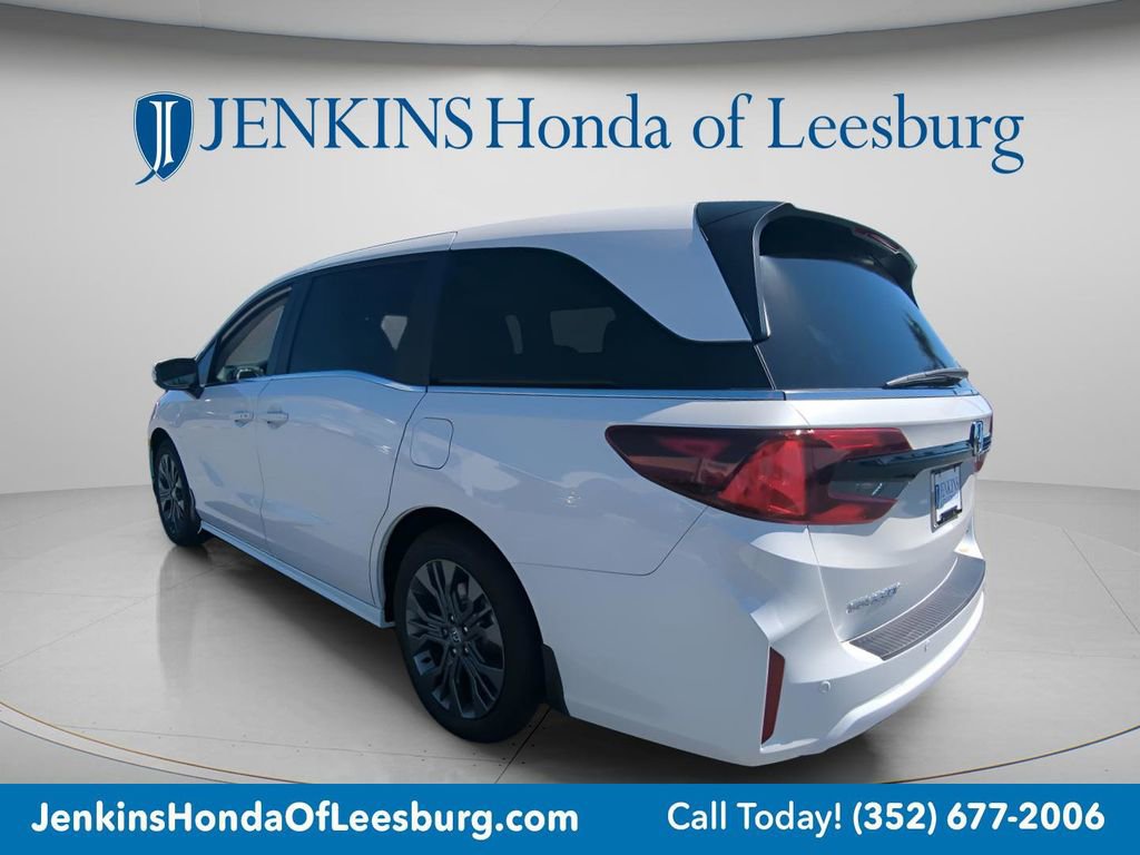 New 2026 Honda Odyssey Touring image 7