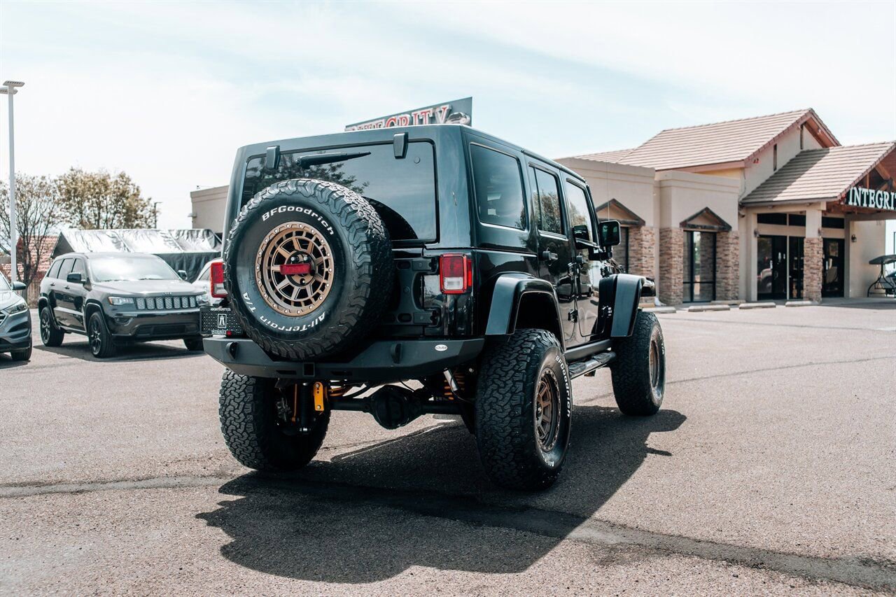 Used 2016 Jeep Wrangler Unlimited Rubicon image 7