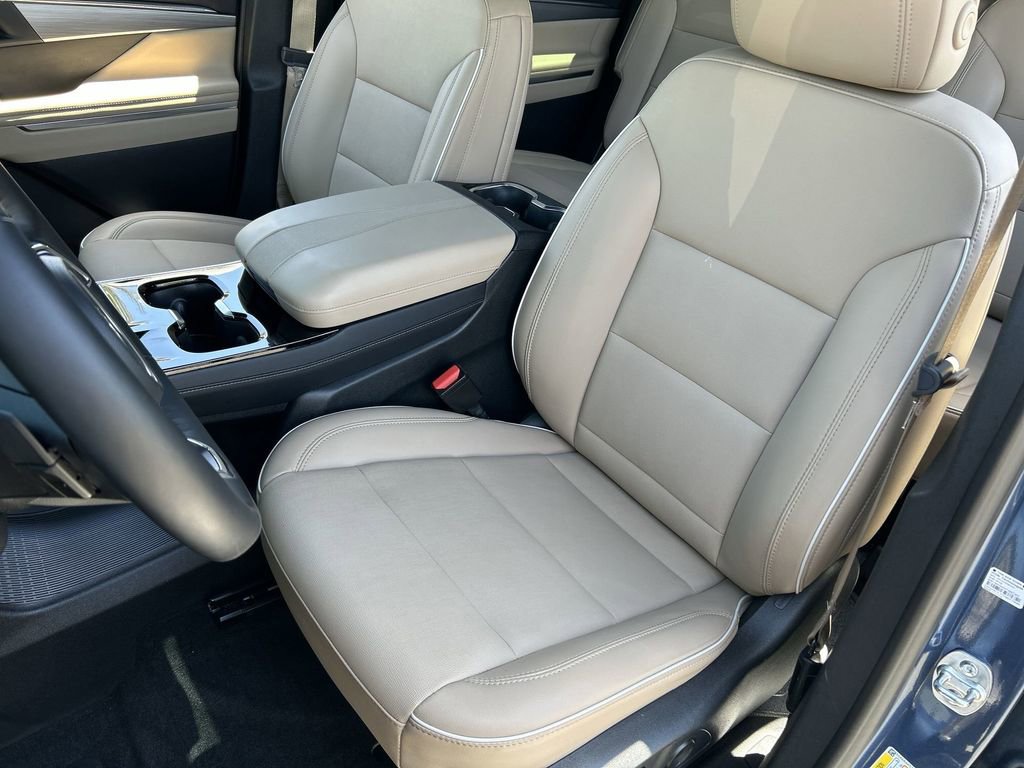 Used 2025 Buick Enclave Preferred FWD image 19