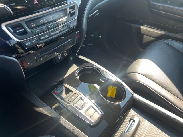 Used 2022 Honda Pilot Touring image 21