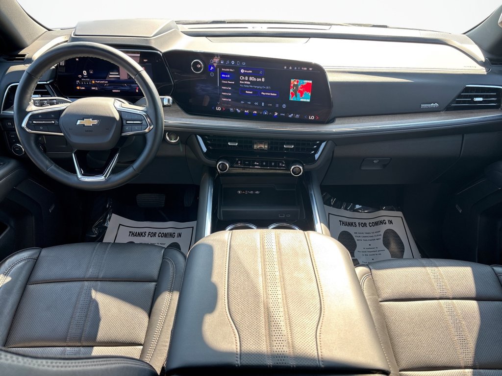 Used 2025 Chevrolet Tahoe High Country AWD/4WD image 23