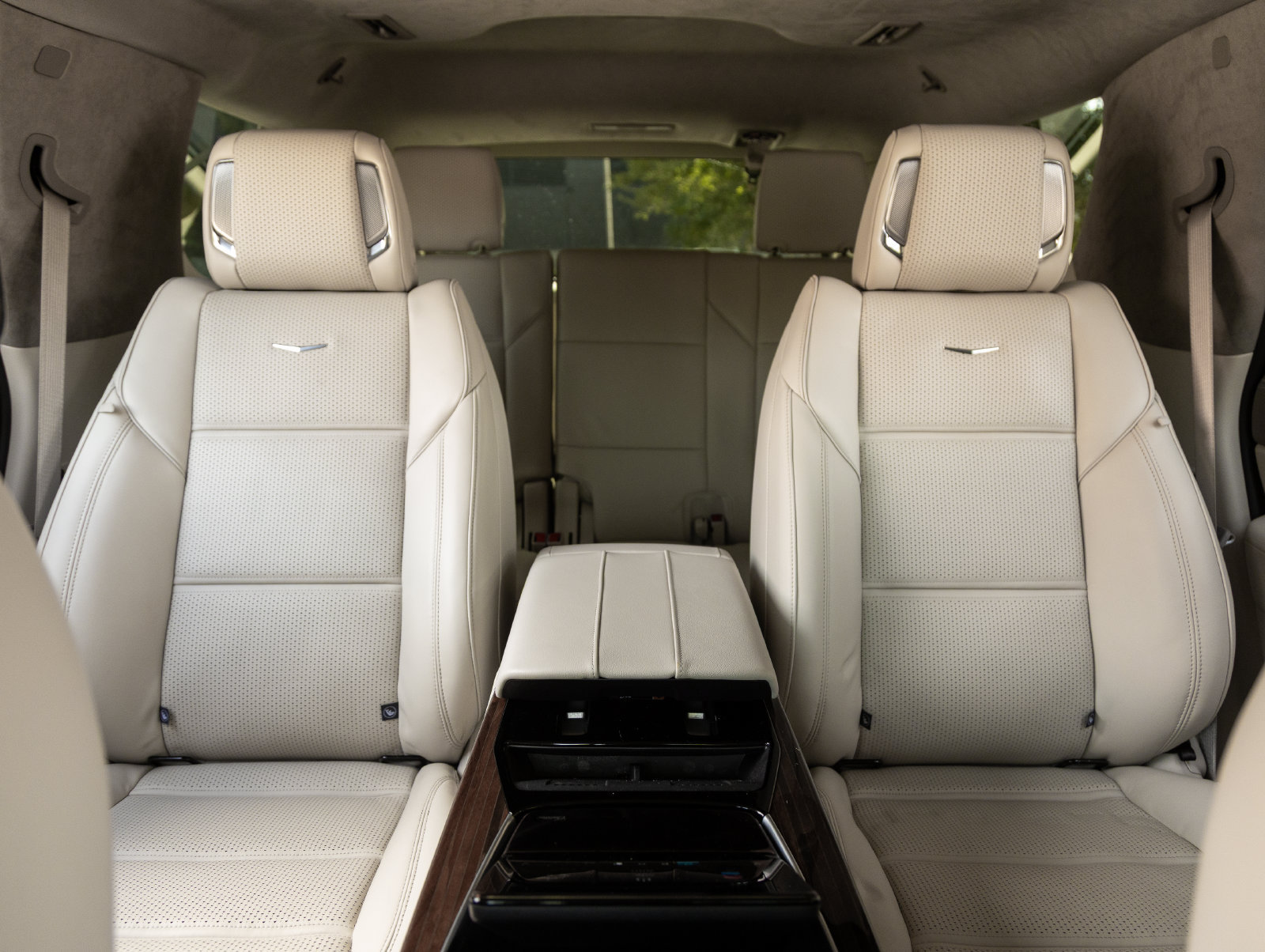Used 2026 Cadillac Escalade Platinum Sport AWD/4WD image 33