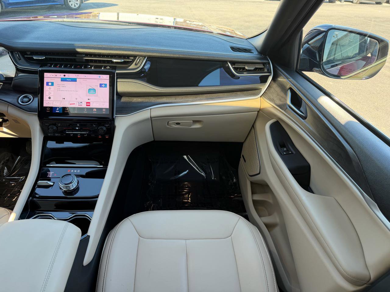 Used 2023 Jeep Grand Cherokee Limited w/ Trailer Tow Prep Group (B) image 22