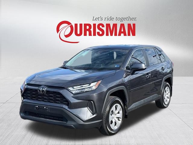 Used 2023 Toyota RAV4 LE image 5