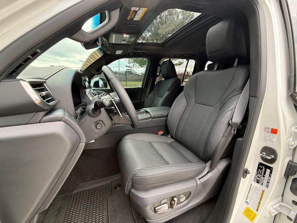 Certified 2026 Lexus LX 700h Luxury AWD/4WD image 23