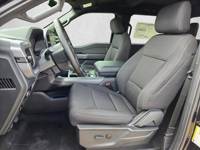 New 2026 Ford F150 XLT w/ XLT Black Appearance Package image 4