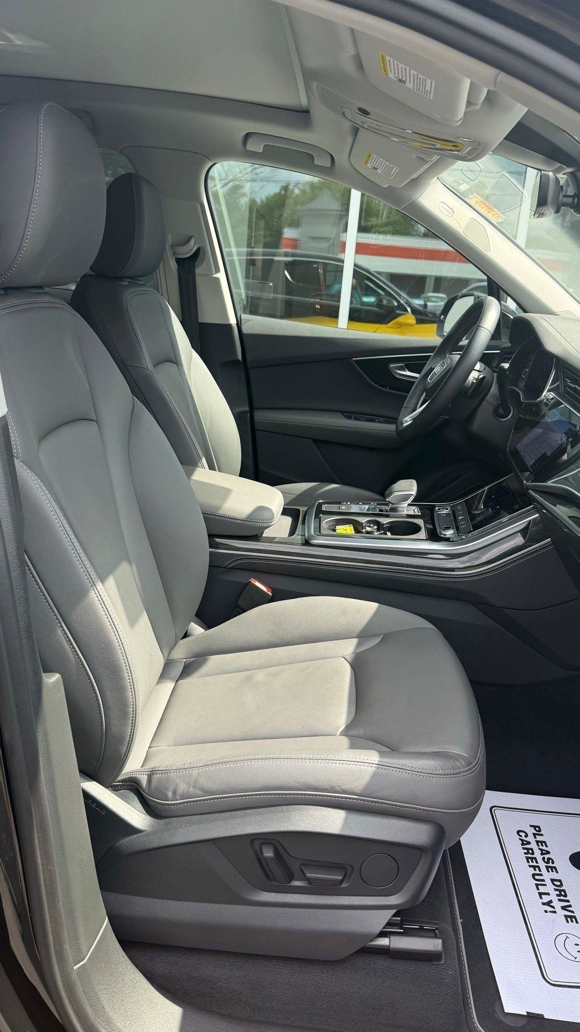 Used 2025 Audi Q7 3.0T Premium Plus AWD/4WD image 23