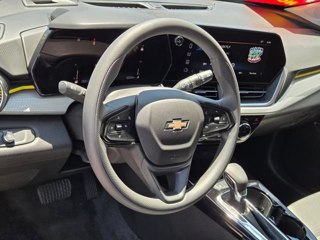 Certified 2025 Chevrolet Trax LT FWD image 18